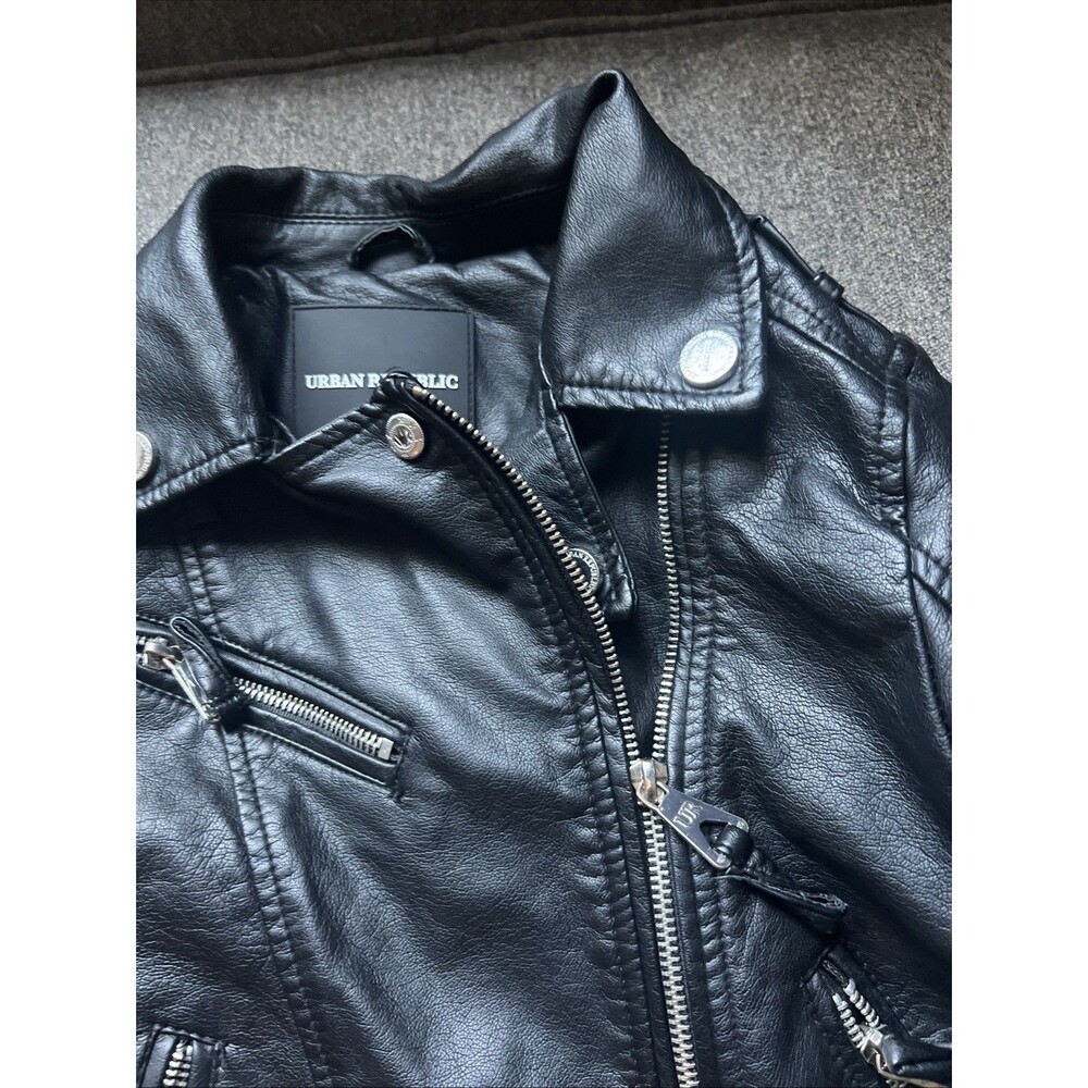 Girl’s Faux Leather Jacket Size 6X/L Zipper Closure With Pockets - Picture 4 of 11